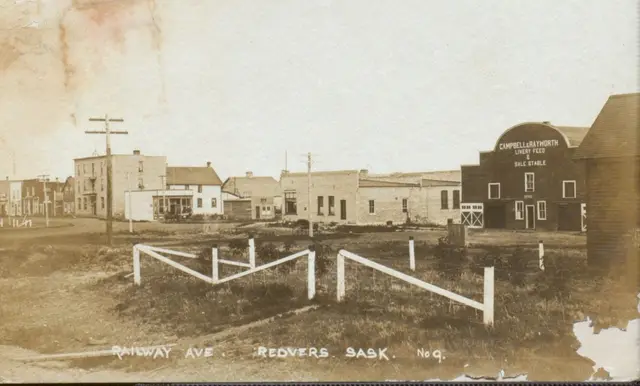 Railway Avenue with the Campbell & Rayworth livery and sale stable